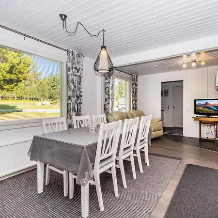 Σπίτι διακοπών Vierastupa By Interhome Savukoski